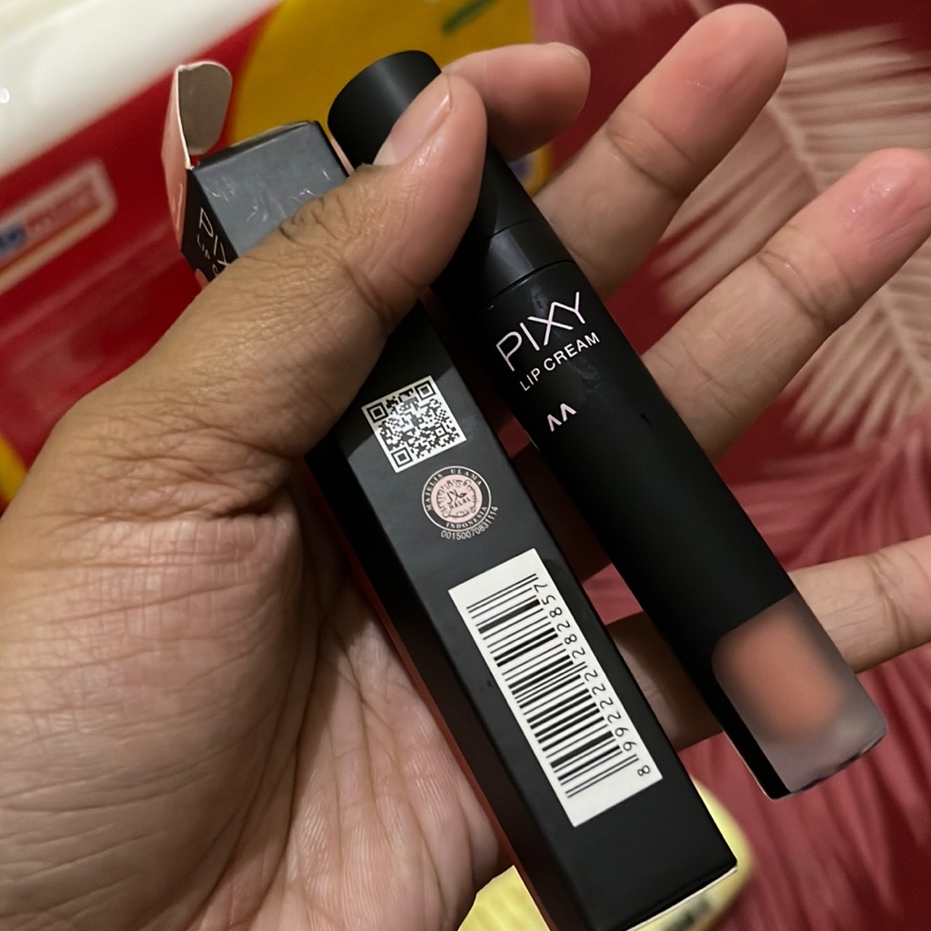 Lip Cream - 12 Mild Peach imgfdn-9f24cb44-0551-4c66-bb38-33be8cf3588f