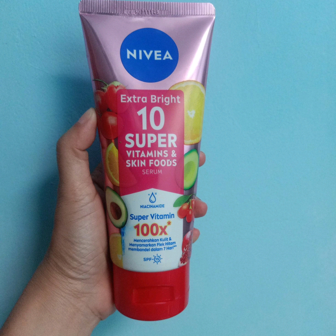 Extra Bright 10 Super Vitamin & Skin Foods imgfdn-9713ec81-0dbe-420a-bb5d-2729e45346d2