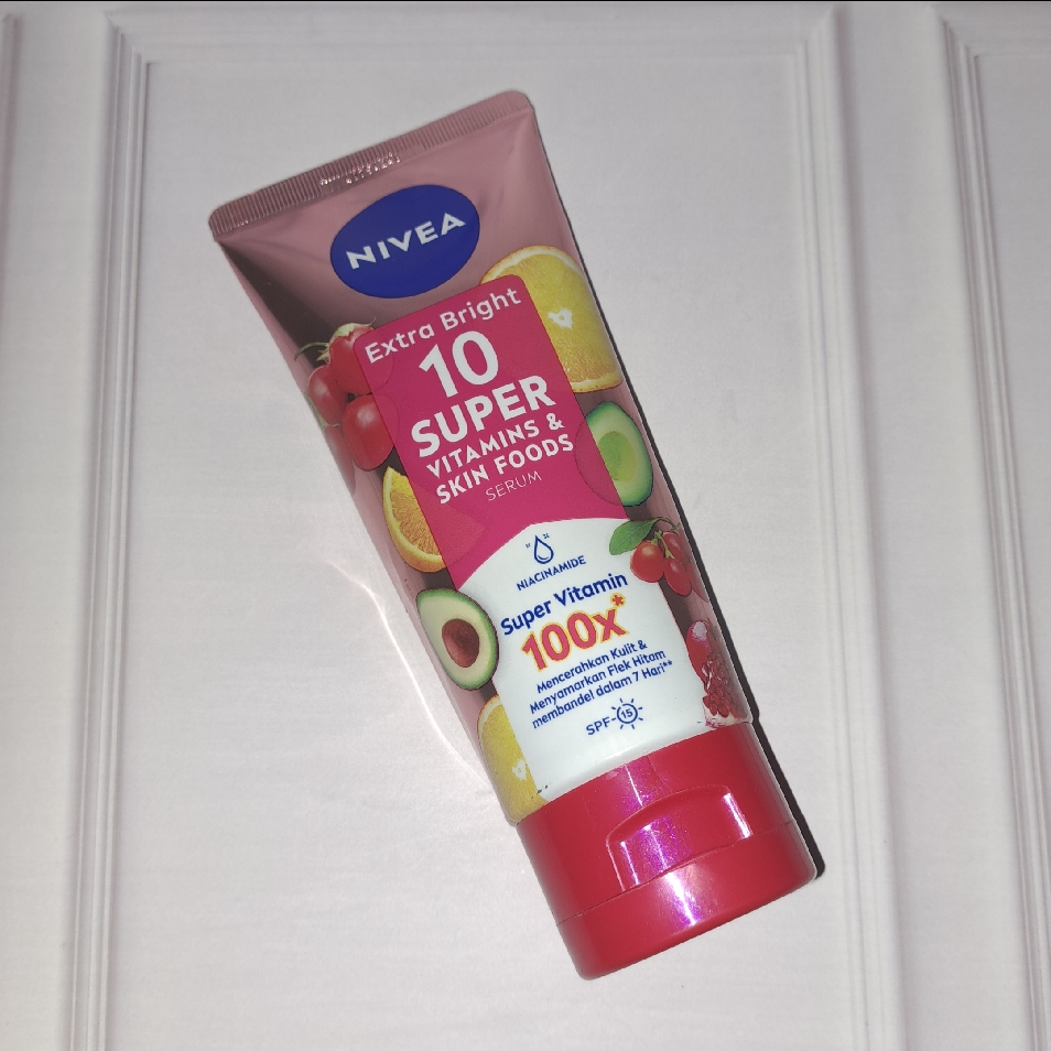 Extra Bright 10 Super Vitamin & Skin Foods imgfdn-8e387d3a-101a-4cb3-95db-b31cabe914f9