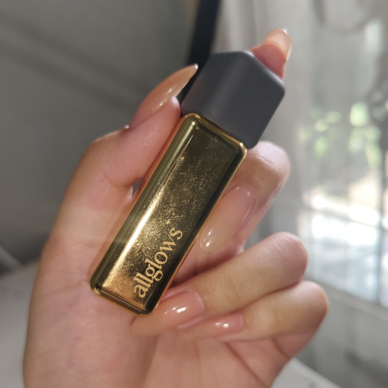 Shake Lip Pigment - Rosette imgfdn-cf60fae0-8057-4559-a7bf-c1a6b94346e5