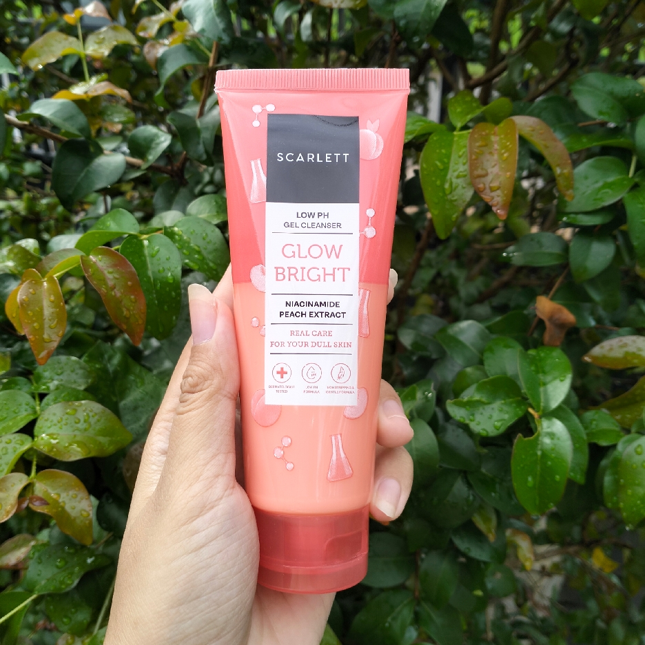Low pH Glow Bright Gel Cleanser imgfdn-f3824456-2aef-4c0f-b684-684beb643e59