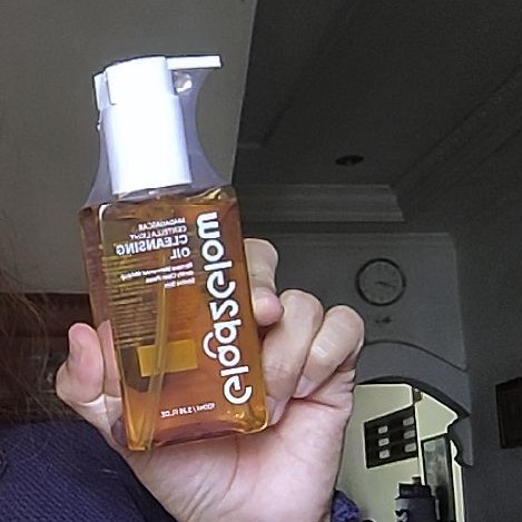 Madagascar Centella Light Cleansing Oil  imgfdn-e9ddd28a-4914-40f8-a184-1ee4ac9a1cdb