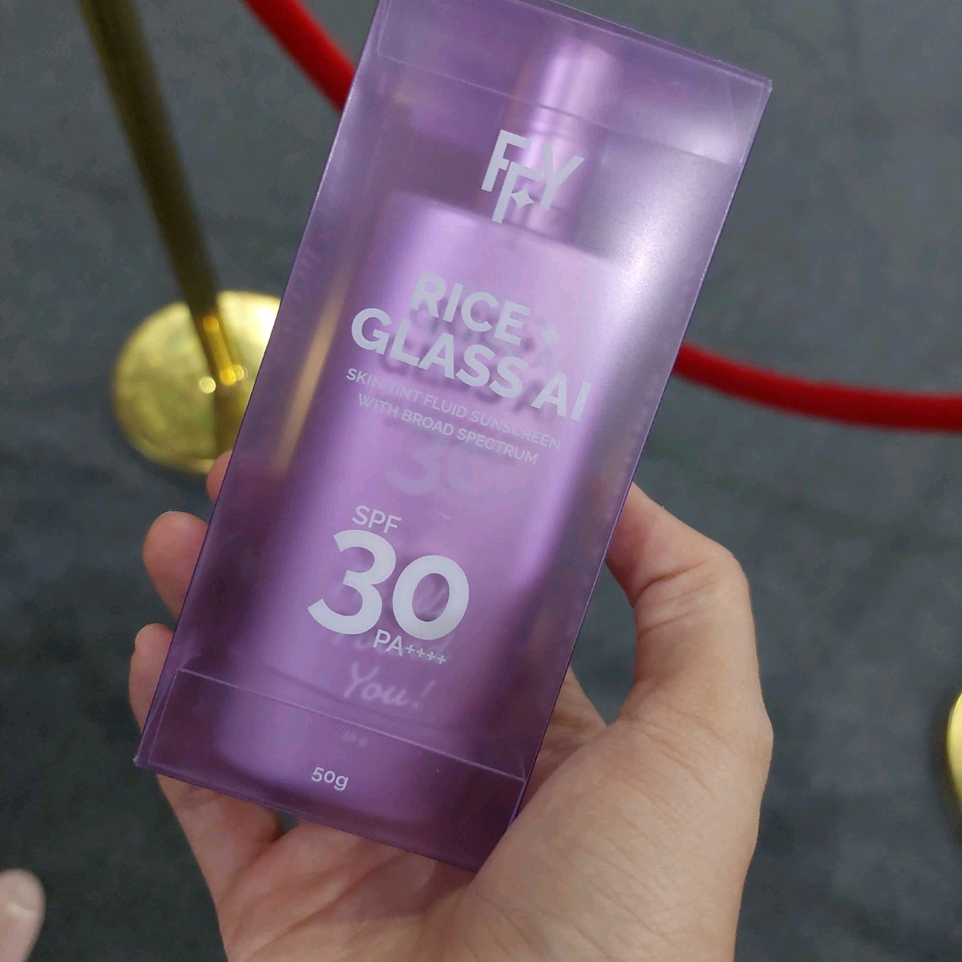 Rice+ Glass AI Skin Tint Fluid Sunscreen With Broad Spectrum - AI-05 imgfdn-48ee1a88-0a41-4d82-b1de-52d5a4222088