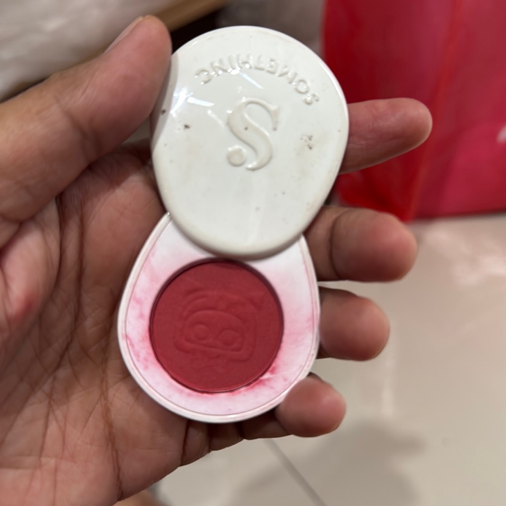 Mademoiselle Soft Focus Powder Blush - Propaganda imgfdn-b3f4c9bf-8f0a-45c3-8e05-1c374b7700c1