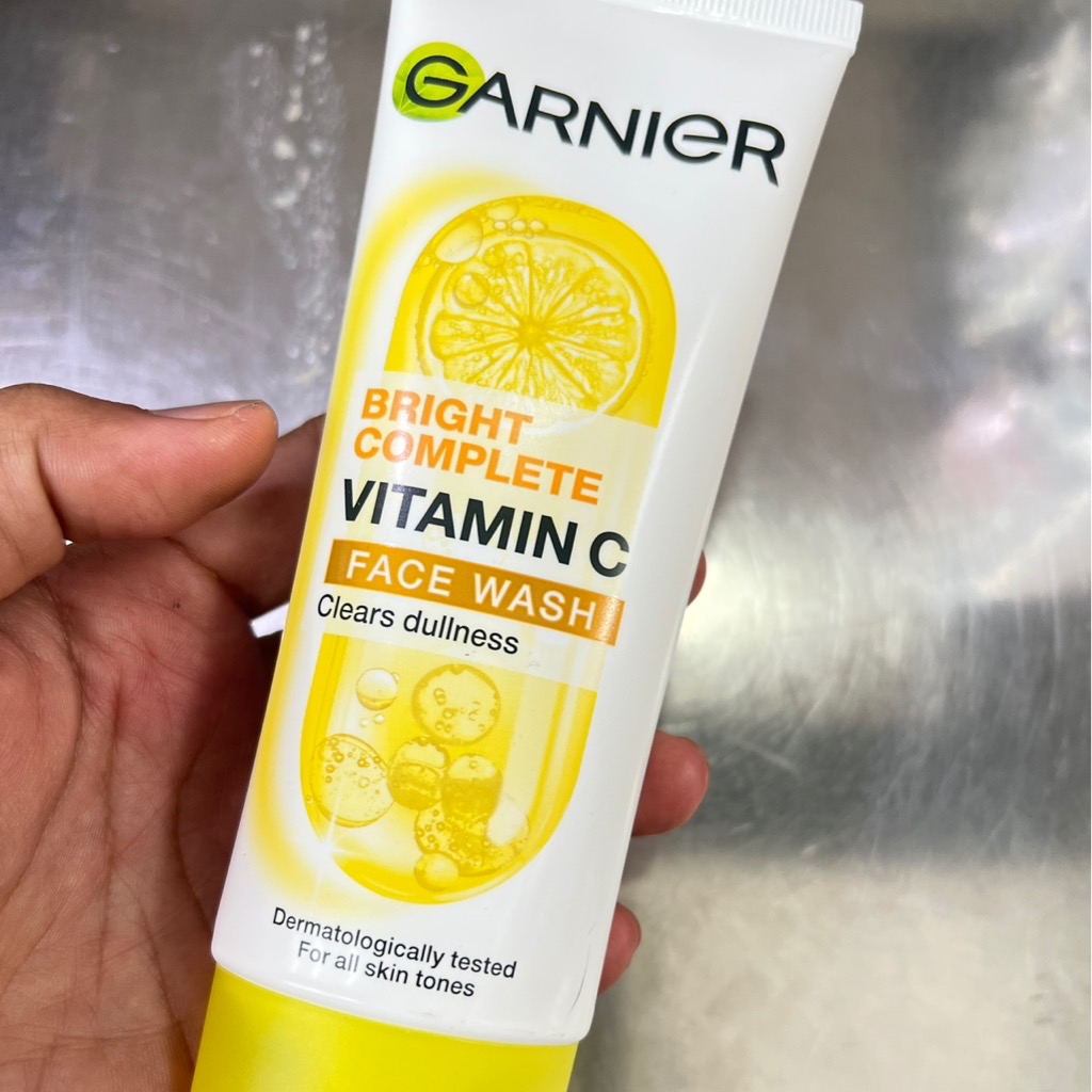 Bright Complete Brightening Face Wash Foam imgfdn-bb64753e-9c00-4e6d-80c2-2d78e0de8f7c