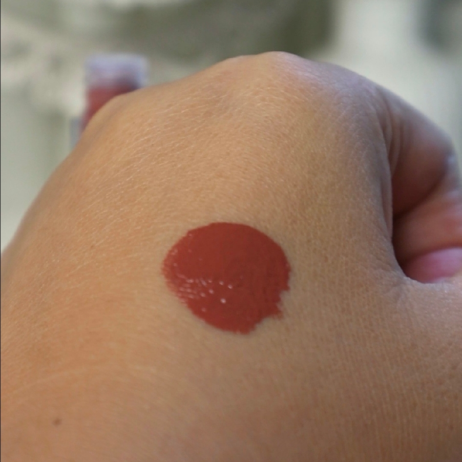 UV Lip Tint - Summer Fling imgfdn-75b05abe-3efc-48ce-abfd-ac751b4a64c6