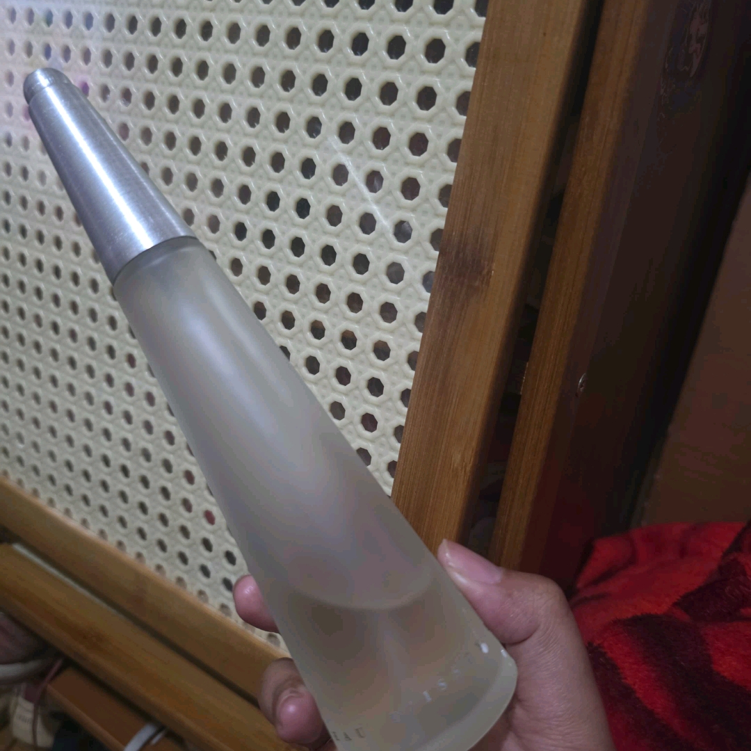 L'Eau D'Issey imgfdn-5f9f0bcb-deae-419f-887f-052f351af9d2