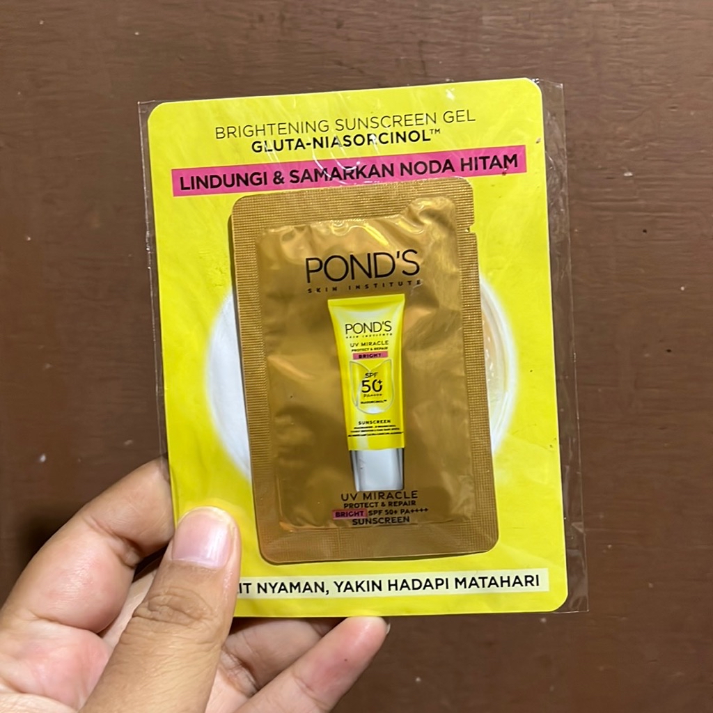 UV Miracle Protect & Repair Sunscreen Bright SPF50+ imgfdn-9fd48c7d-ce7b-467b-a204-8d14edc616e8