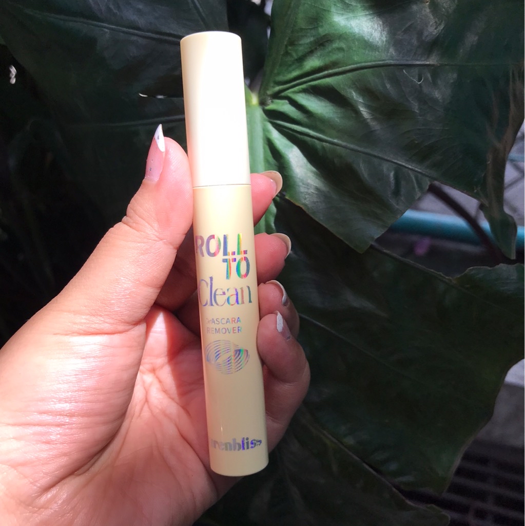 Roll To Clean Mascara Remover imgfdn-c0963553-f61f-43d4-951b-8de1792dfe17