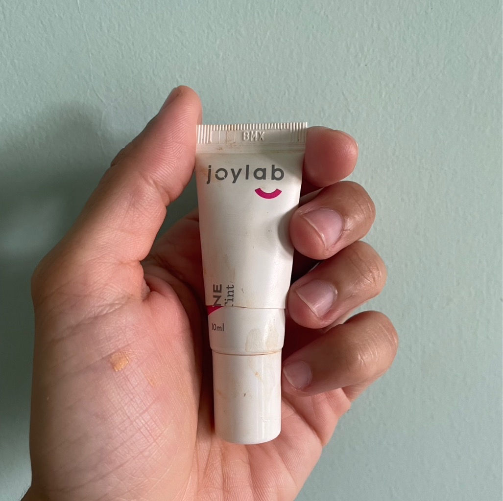 Skintone Moisture Tint - Happy imgfdn-acf7c4fe-8f02-47d4-8fa9-e2b2e9dc14f0