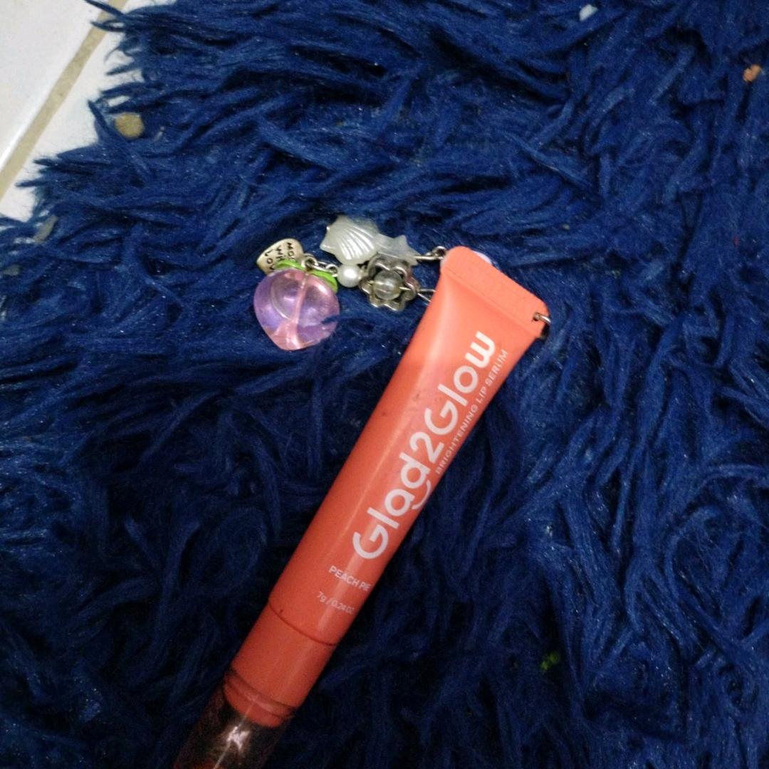 Brightening Lip Serum - 02 Peach Pie imgfdn-666040c2-8bc8-41f0-b43e-192f9d72d415