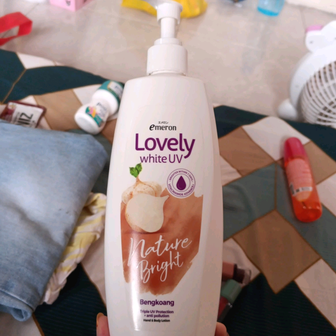 Lovely White UV - Nature Bright imgfdn-ed60690e-6c2f-4be6-87c0-9d51b512b483