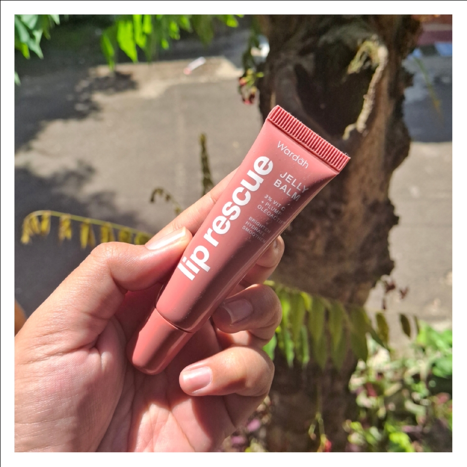 Lip Rescue Jelly Balm imgfdn-68e04b18-edc9-4696-924d-b426b037464b