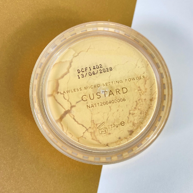 Flawless Micro Setting Powder - Custard imgfdn-fe6e2d99-6f07-4620-bda1-5e60b359f29a