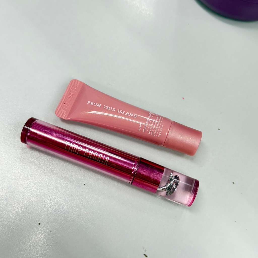 Illipe Plumping Lip Butter - Sparkling Blush imgfdn-ae4d19db-65be-4656-bb7e-494f4ab6afdd
