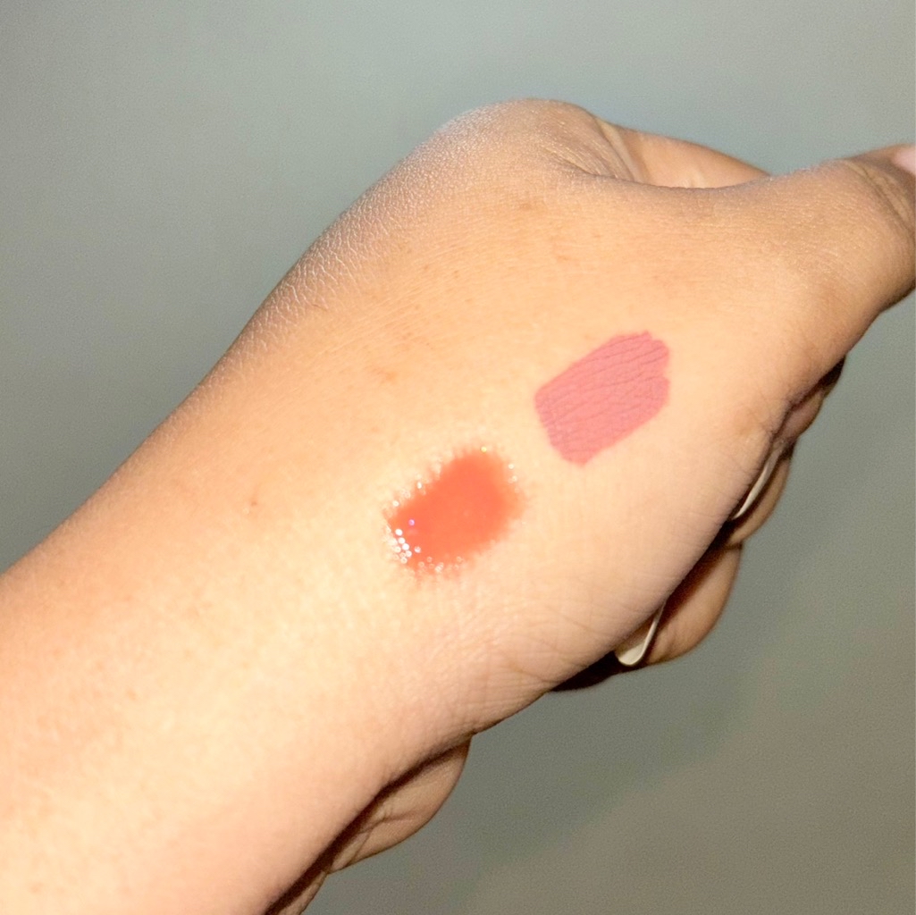 Dream Glow Lip Gloss - Peachy imgfdn-aadf8c79-ed99-489b-a5ce-05633c1b5535