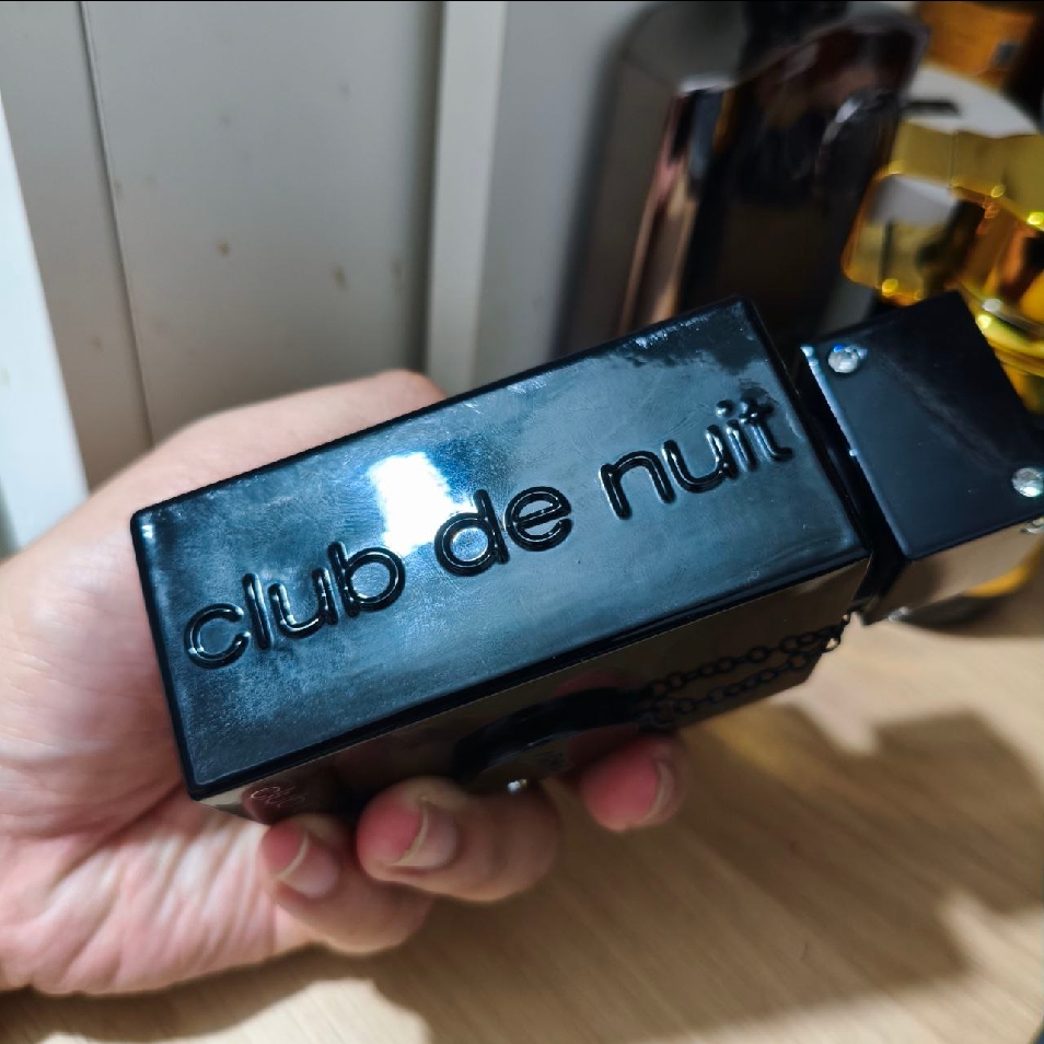 Club de Nuit Intense Man imgfdn-3f8d2ee6-c874-40b4-8978-1f74a2014214