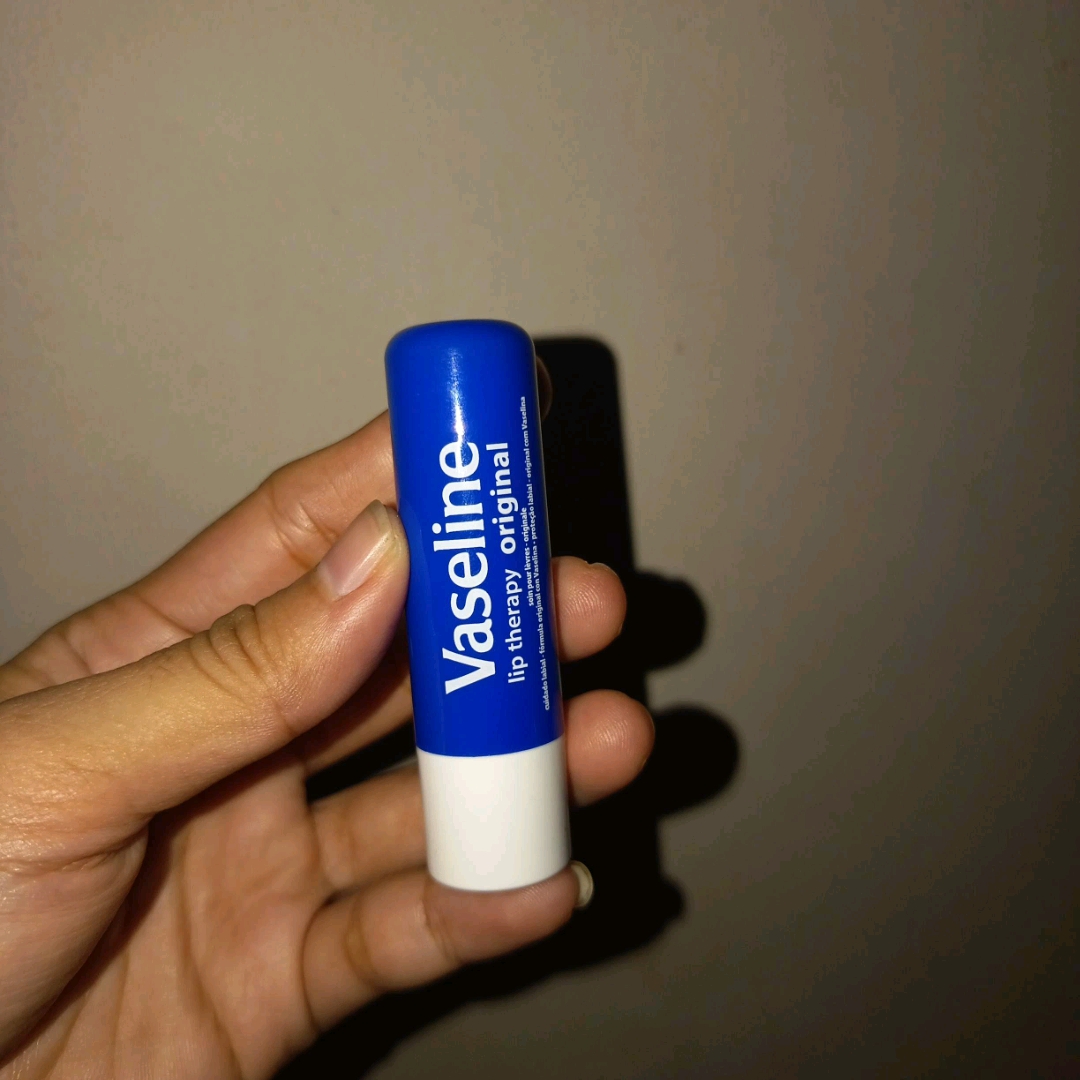 Lip Therapy Stick - Original imgfdn-08726d8b-02d0-4c0c-ad4b-1e3df278e630