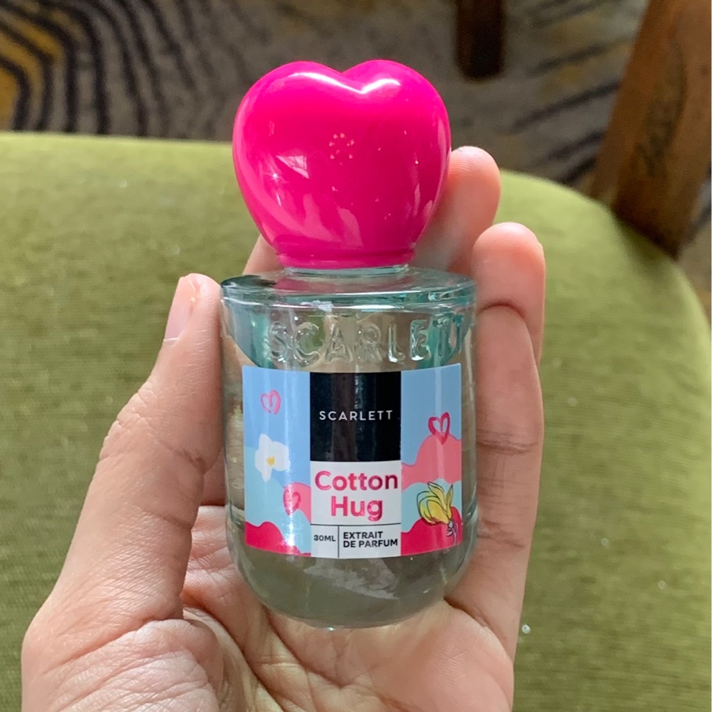 Cotton Hug Extrait De Parfum  imgfdn-164ccbba-4272-4ab9-ad43-3e406bb03a4b