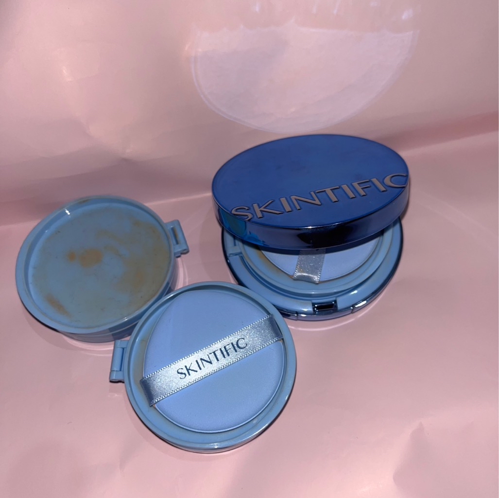 Perfect Stay Velvet Matte Cushion - 04 Beige imgfdn-dd719df5-94ba-4cb4-8704-6239513bce1f