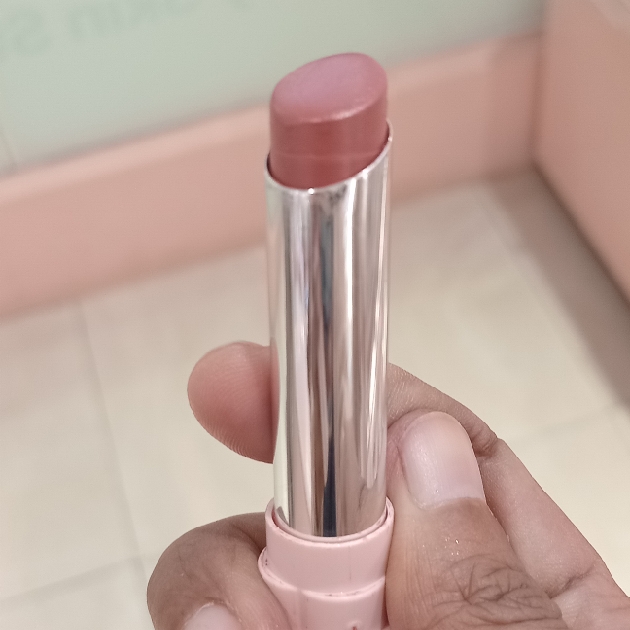 Lip and Cheek Duo - Milkshake imgfdn-7aec2240-122a-4ecc-9ccd-c1dc6dd2dc60