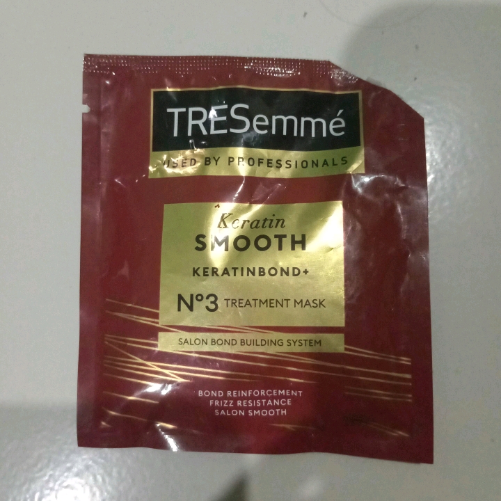 Keratin Smooth Deep Smoothing Mask imgfdn-edd8e7a3-6f45-4854-b54d-6dff3d06a13f