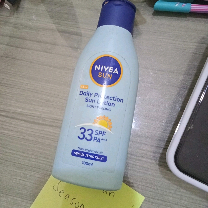 Daily Protection Sun Lotion SPF 33 PA+++ imgfdn-d5aeb2f5-07f8-470a-8ace-6df62eede919