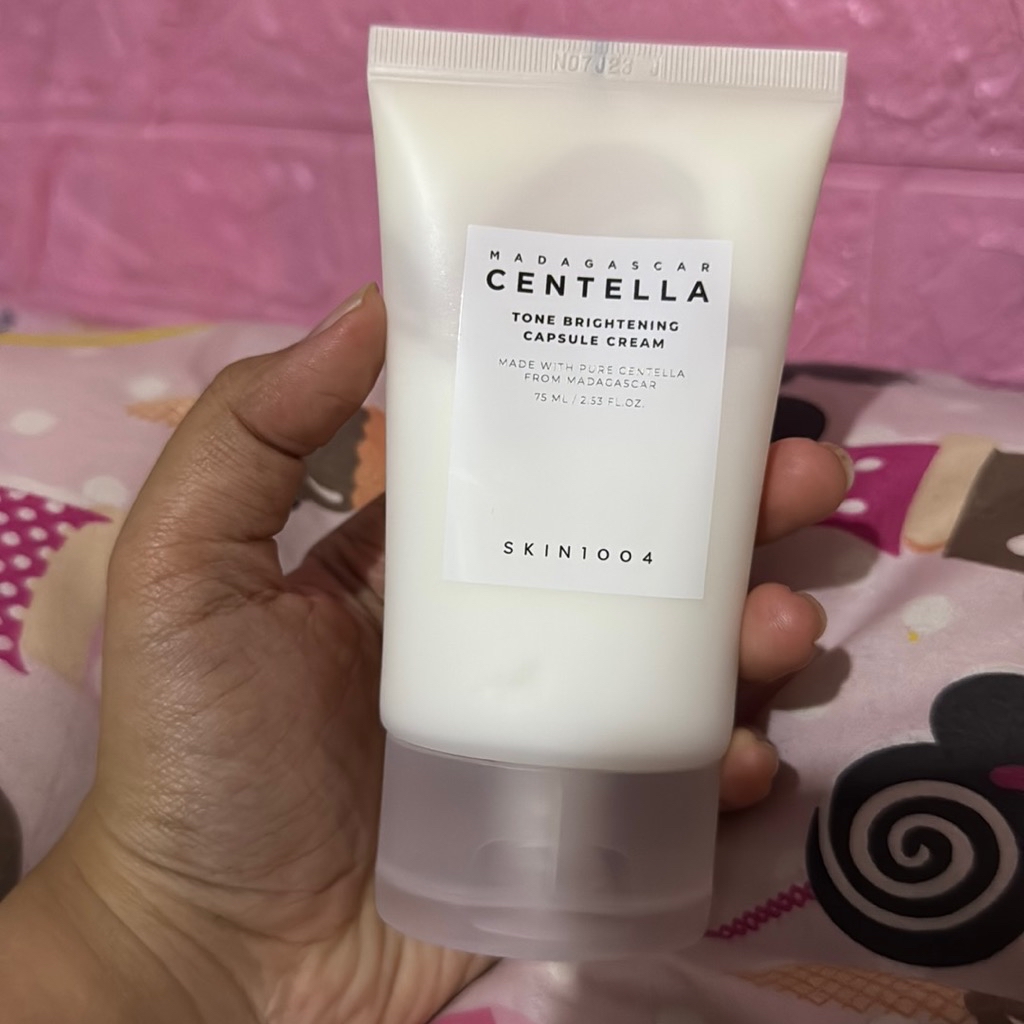 Madagascar Centella Tone Brightening Capsule Cream imgfdn-8a62572a-f413-4572-80ee-837ea29c714f