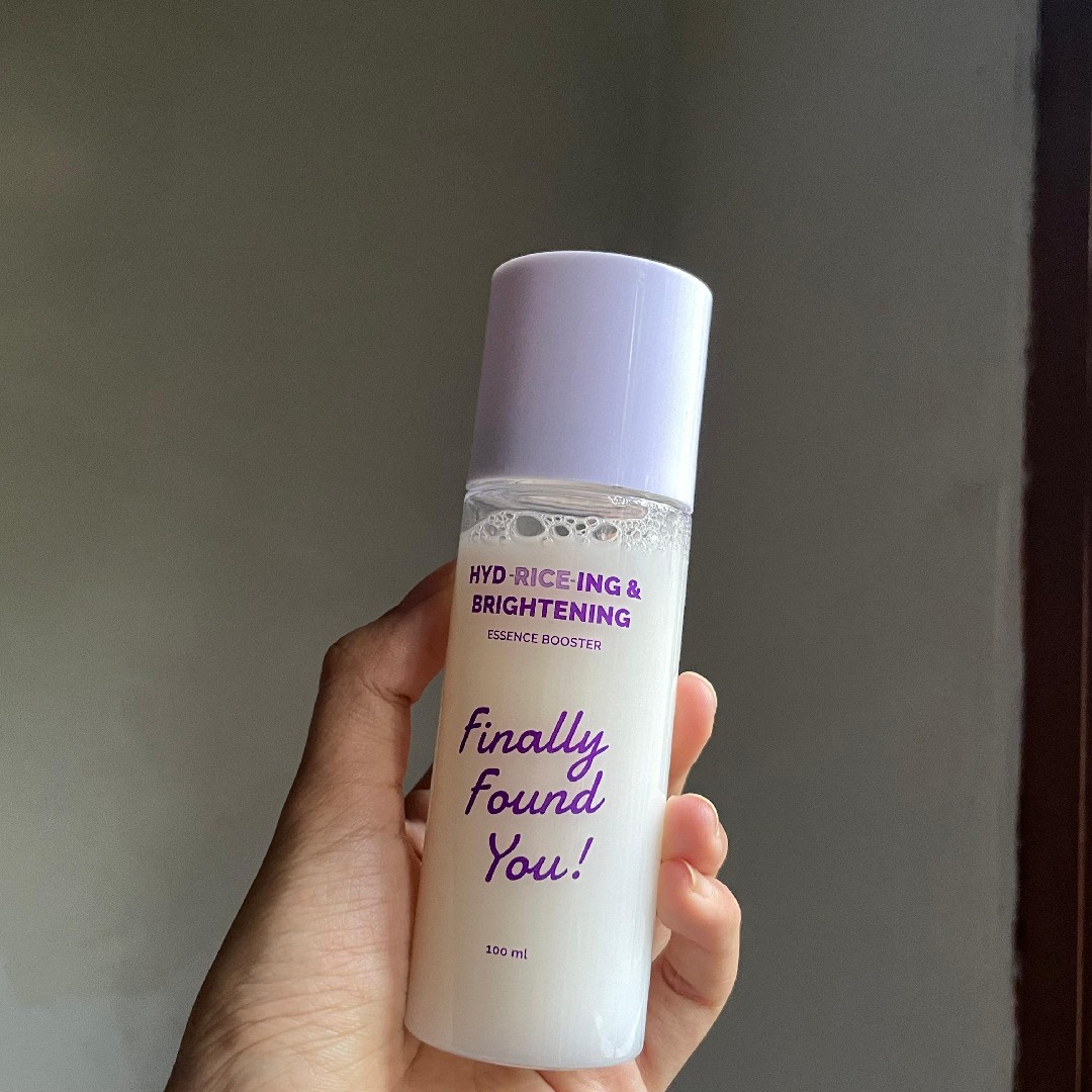 Hyd-rice-ing & Brightening Essence Booster imgfdn-aa85e12b-f1a7-447d-b971-9ceced42c3db