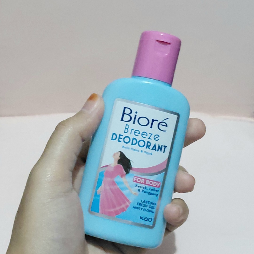 Breeze Deodorant Gel - Minty Floral imgfdn-3195ea2c-48de-44a5-b8ac-ebf92078f31f
