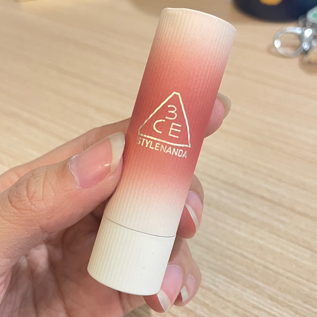 Cashmere Hug Matte Lipstick - Taupe Beige imgfdn-7e0a6d2c-074a-4541-ada0-a0468ad8bdda