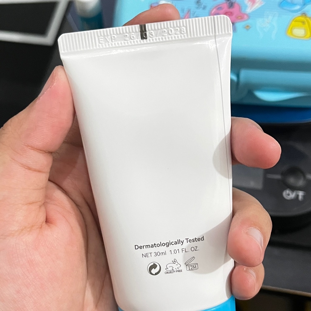 Sunbrella Triple UV Elixir Sunscreen SPF 50+ PA++++ imgfdn-93fc7509-2b29-44e4-8d41-fd8dae390b45
