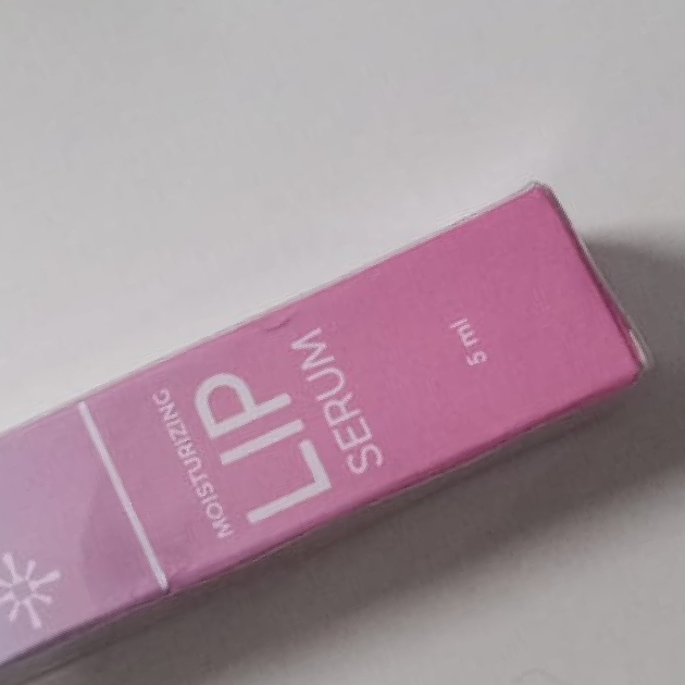 Lip Serum imgfdn-f21cabf9-e00e-4152-b35d-587c90a3f1a4