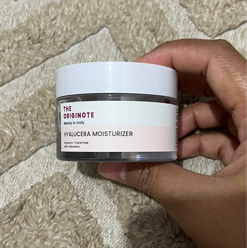 Hyalucera Moisturizer imgfdn-3356f6f8-96ec-4613-8a87-1d278b8821b8