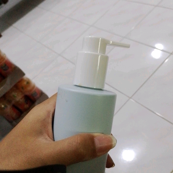 Madagascar Centella Hyalu-cica Gentle Cleansing Milk imgfdn-755e7928-7e2d-478c-a0c3-e175228d242f