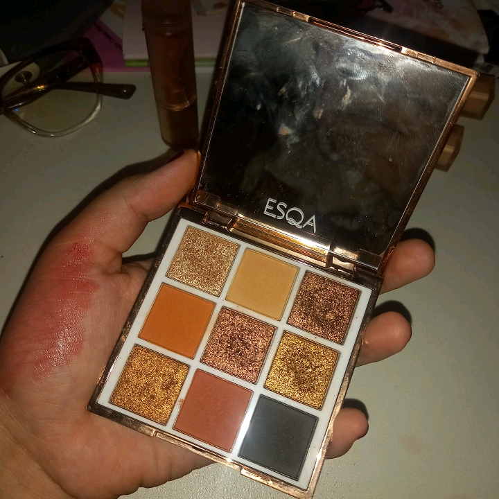 Goddess Eyeshadow Palette - Bronze imgfdn-f29dd178-30e9-4e49-8307-8d2e47d6f6ac
