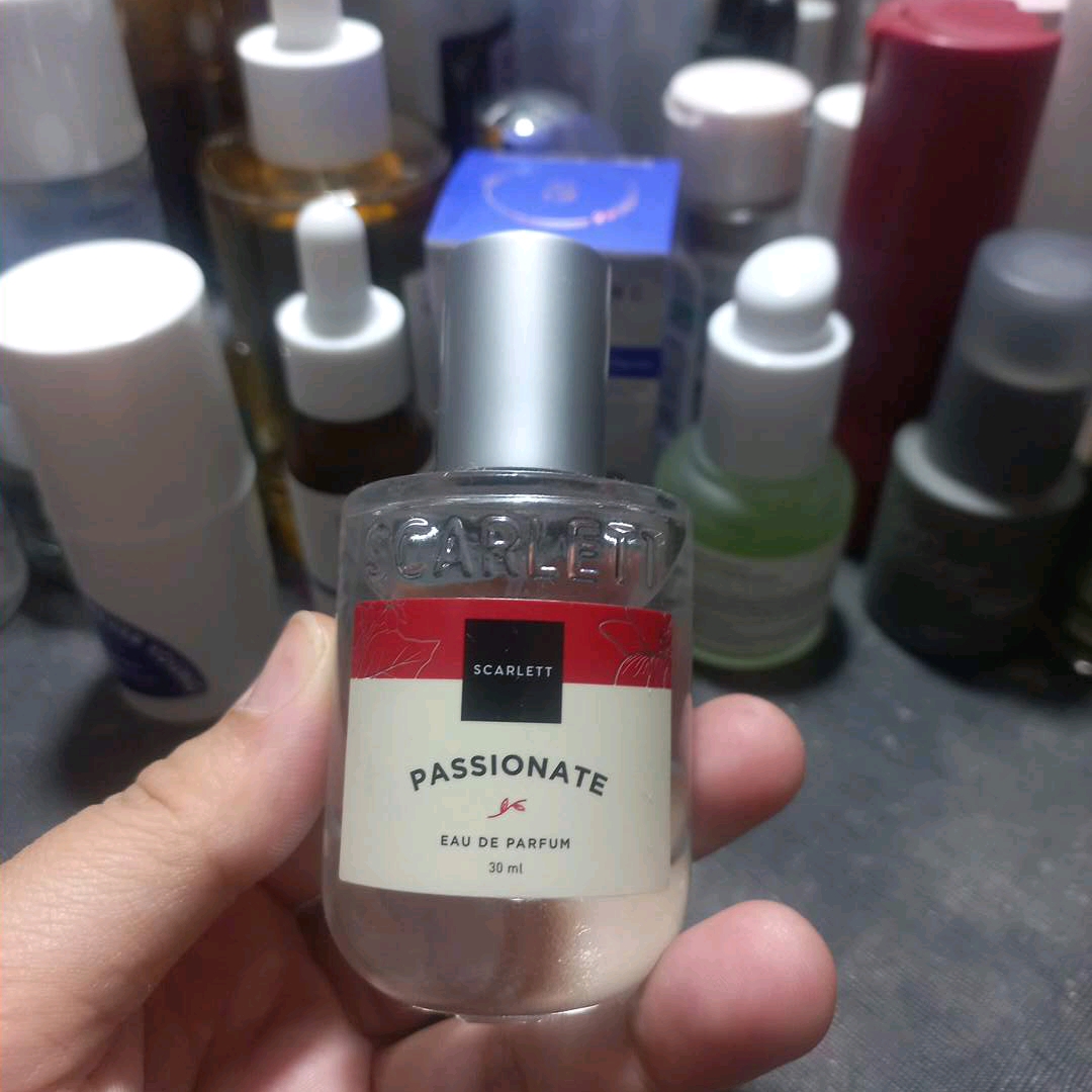 Eau De Parfum - Passionate imgfdn-86f286d1-7685-4e3f-a5ff-f53972d0f710