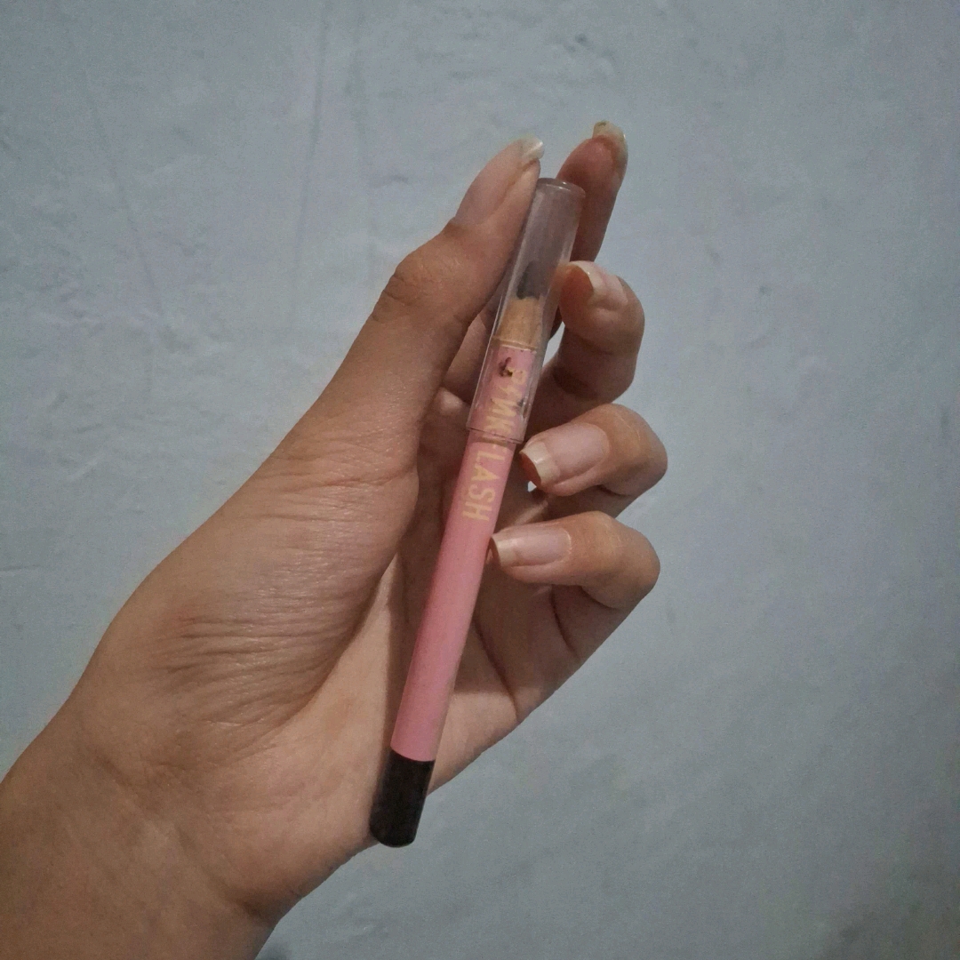 Oh My Emoji Eyebrow Pencil imgfdn-8f9d5905-fb19-401f-a41d-4e614a45a0a6