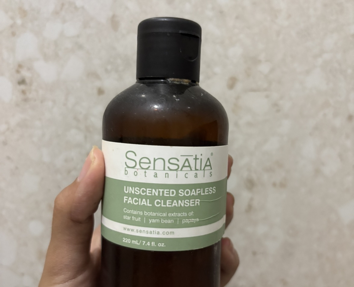 Unscented Soapless Facial Cleanser imgfdn-fb281433-e077-49e5-8555-71cd7d9bbd4a