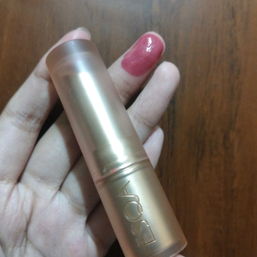 Glow Pop Serum Lip Balm - Very Demure imgfdn-1a1e04cd-f367-42d0-a51d-a9739e3dd384