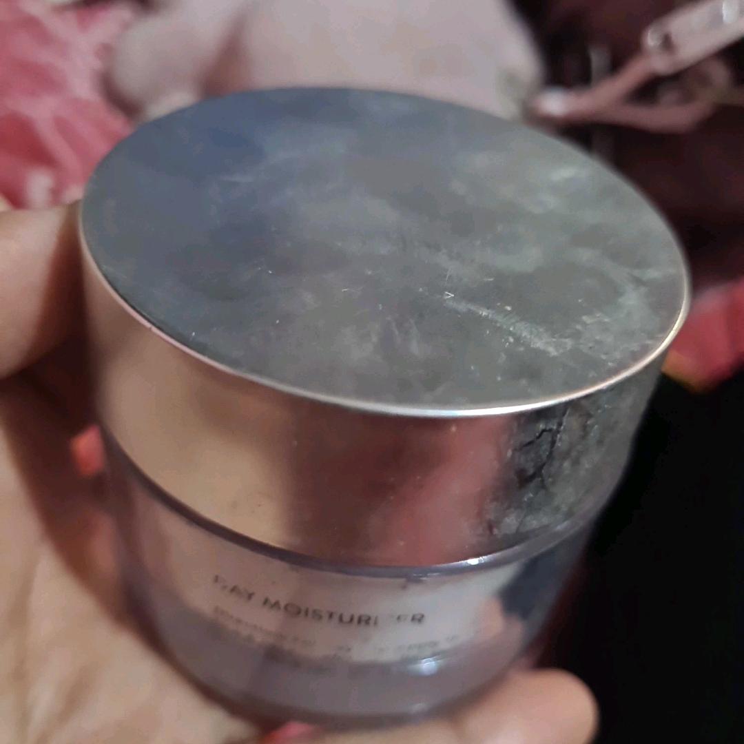 Crystal Secret Brightening Day Cream imgfdn-923580eb-2e38-4168-8315-e111a49f5176