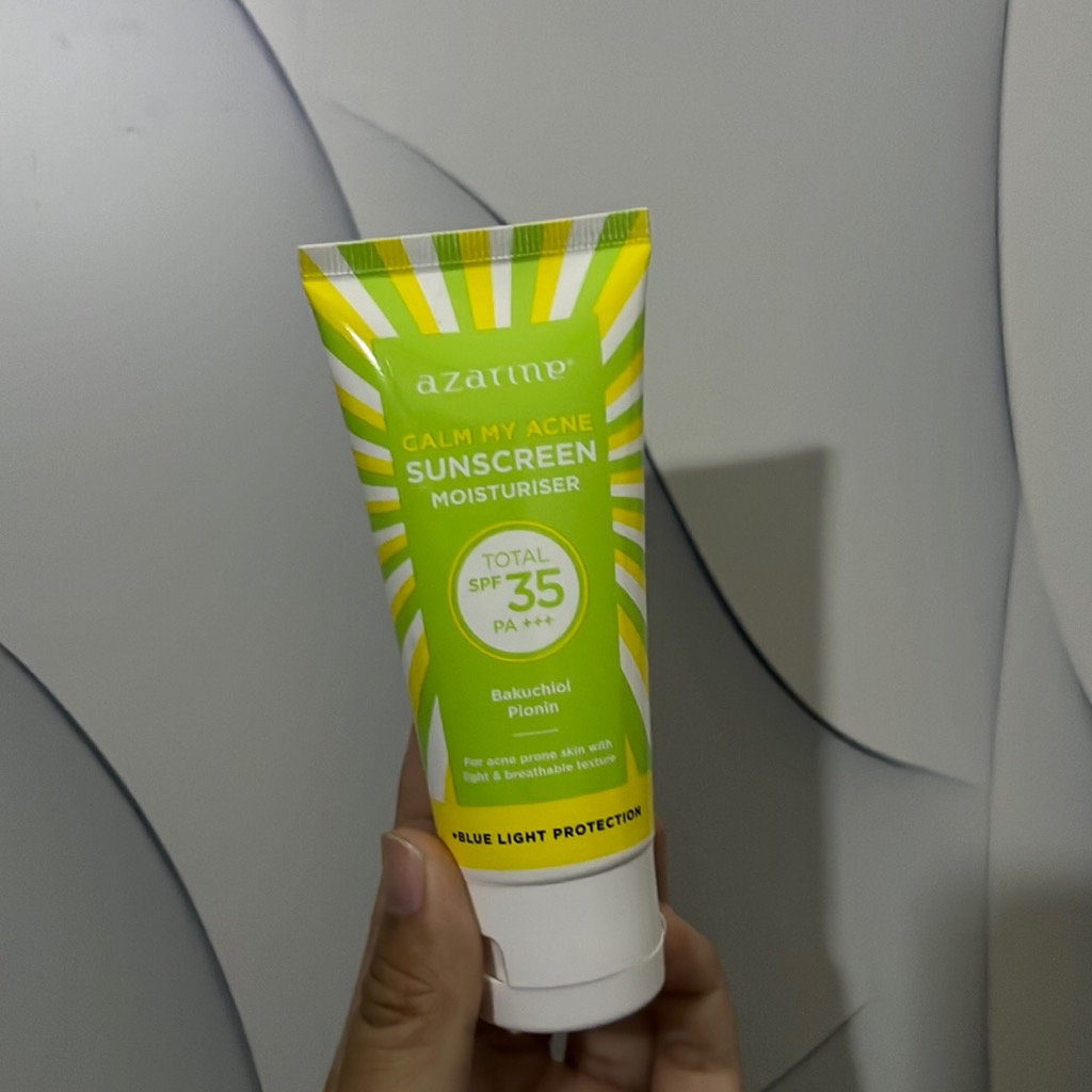 Calm My Acne Sunscreen Moisturizer imgfdn-2967763b-2dbe-4ad1-9ee7-adab3512a27e