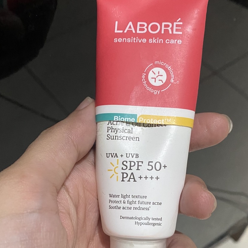 BiomeProtect Acne & Oil Correct Physical Sunscreen SPF50+ PA++++ imgfdn-3f15111b-b467-40f1-b2e2-322f323eddf8