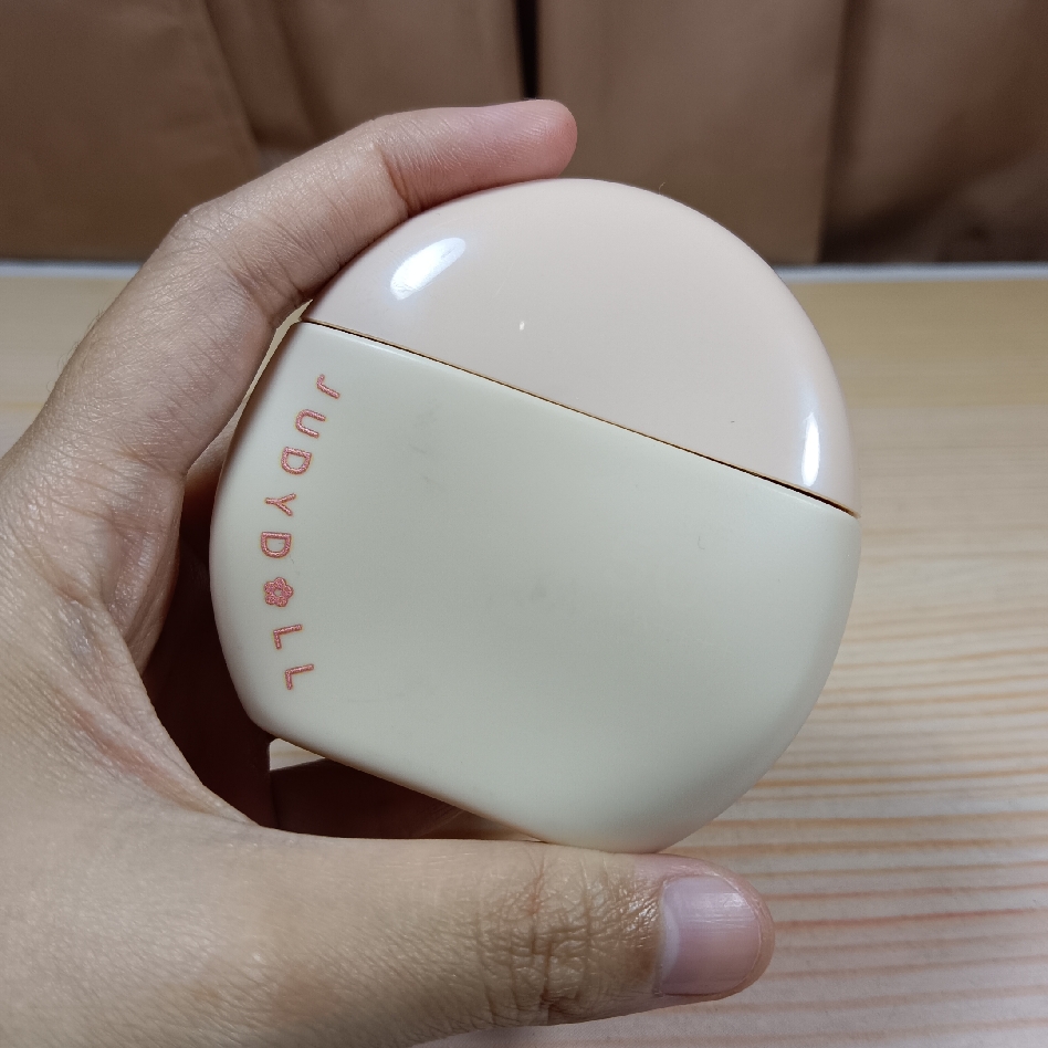 Sun Defense Tinted Moisturizer - Fair imgfdn-e890314d-ea02-43aa-8a8c-d46bb49c4530