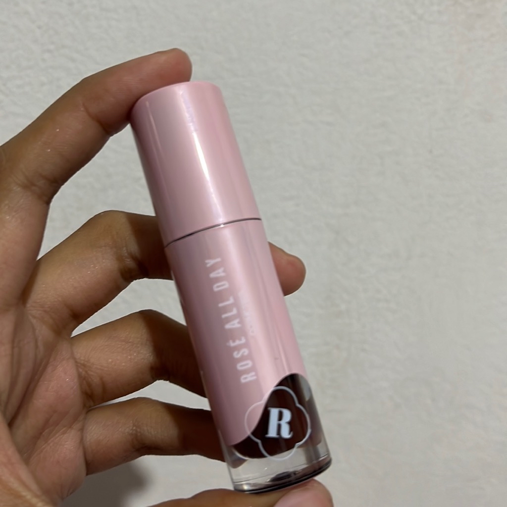 Frosty Coat Lip Oil - Cherry Glaze imgfdn-7b5f1820-d310-473d-94eb-d852b6534188