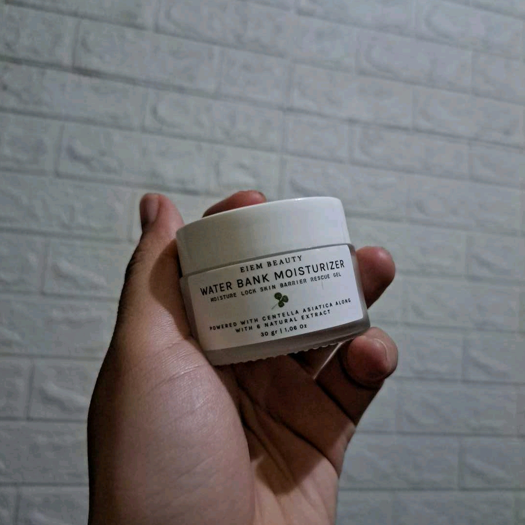 EIEM Beauty Water Bank Moisturizer Beauty Review