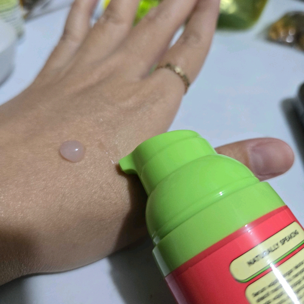 Flawless Guava Dark Spot Serum imgfdn-c9641d29-3ced-43e2-93aa-b2e397e6cec5