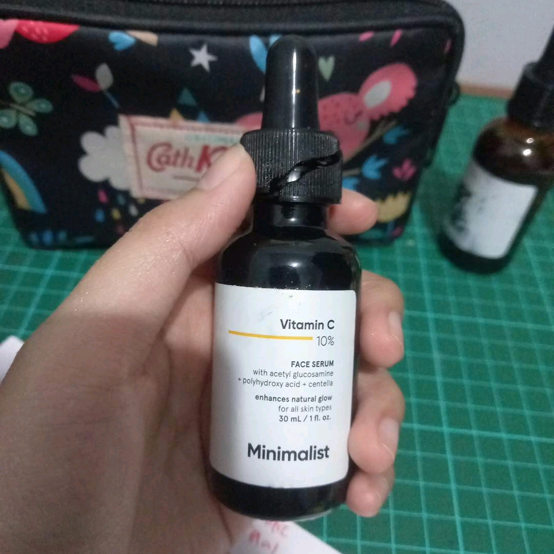 Vitamin C 10% Face Serum imgfdn-82984ea0-d3d6-4a6b-99c8-3ea99a7c4a1b