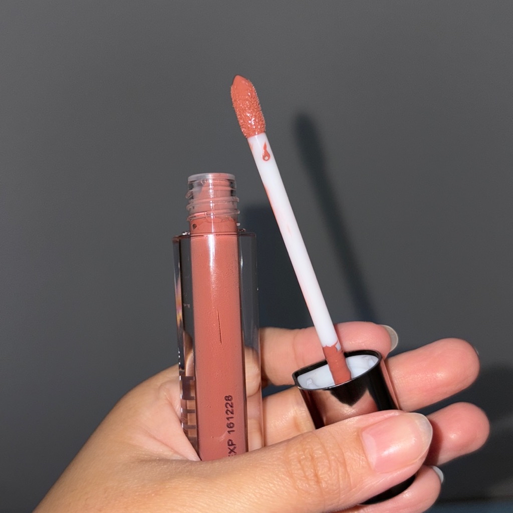 Exclusive Matte Lip Cream - 29 Blushin' It imgfdn-59cf47b9-53c9-4e9f-a84a-5add623ece81