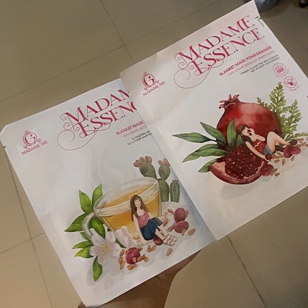 Essence Blanket Mask - Pomegranate imgfdn-493aafc8-3234-4ba3-8763-bf4b3073ba1b